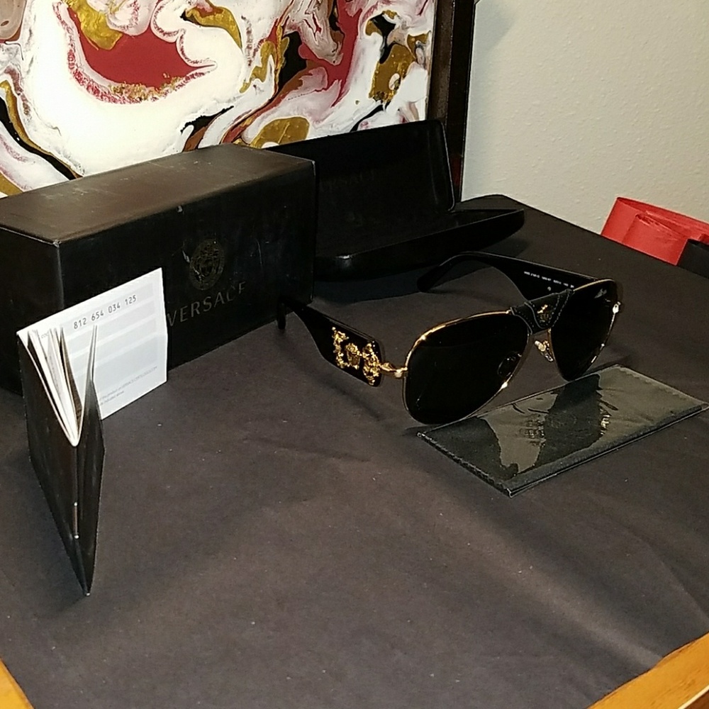 NWT Authentic Versace Gold Pilot Aviators - Picture 3 of 8